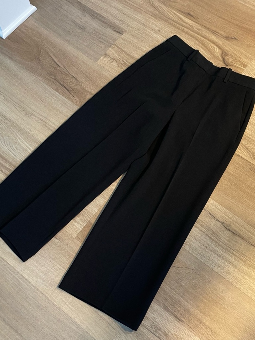 Theory Admiral Crepe Pants - Picture 2 of 7